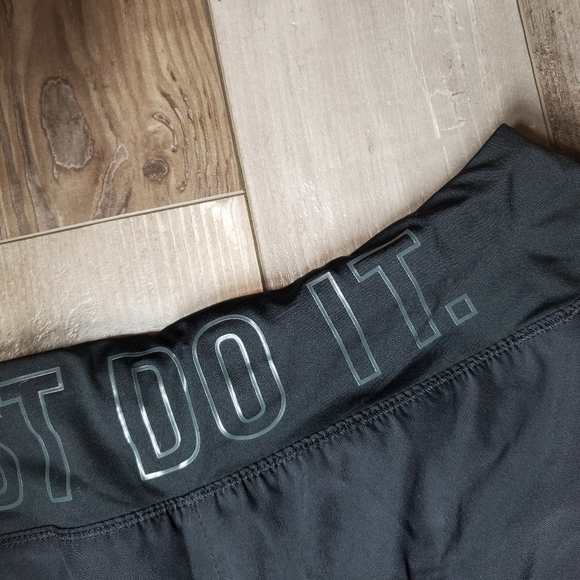 Nike Dri-Fit Eclipse Black Women's Size Medium 3" JDI Running Shorts Activewear - Picture 12 of 16